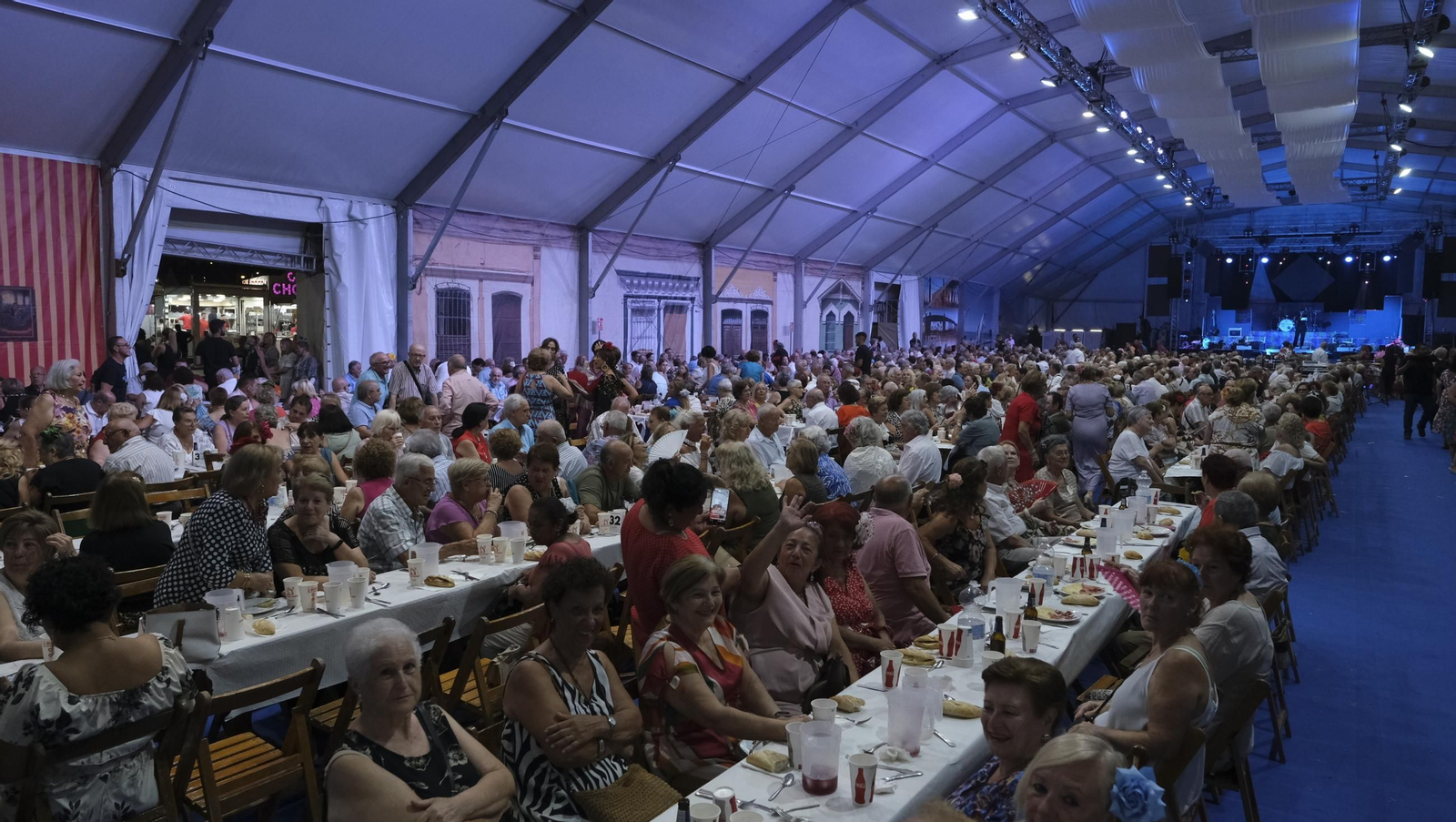 El homenaje a los mayores en la Feria de Almería 2025, en imágenes