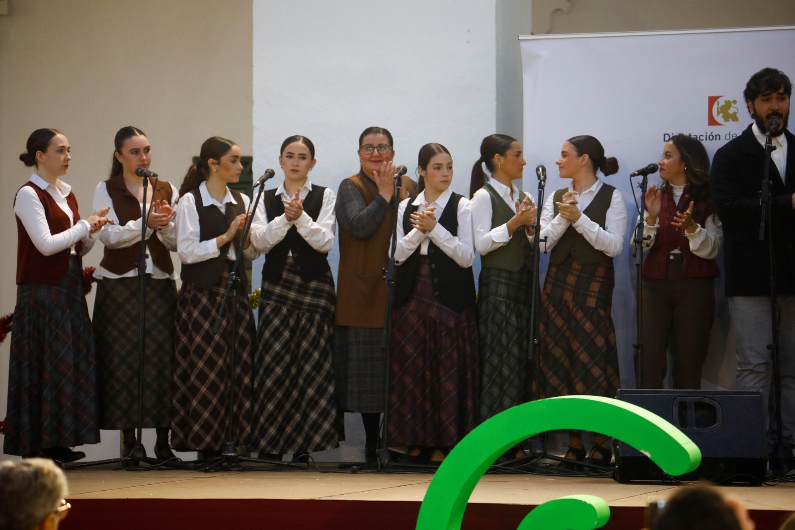 Las mejores fotos de la Zambomba de Navidad de la AECC en Córdoba