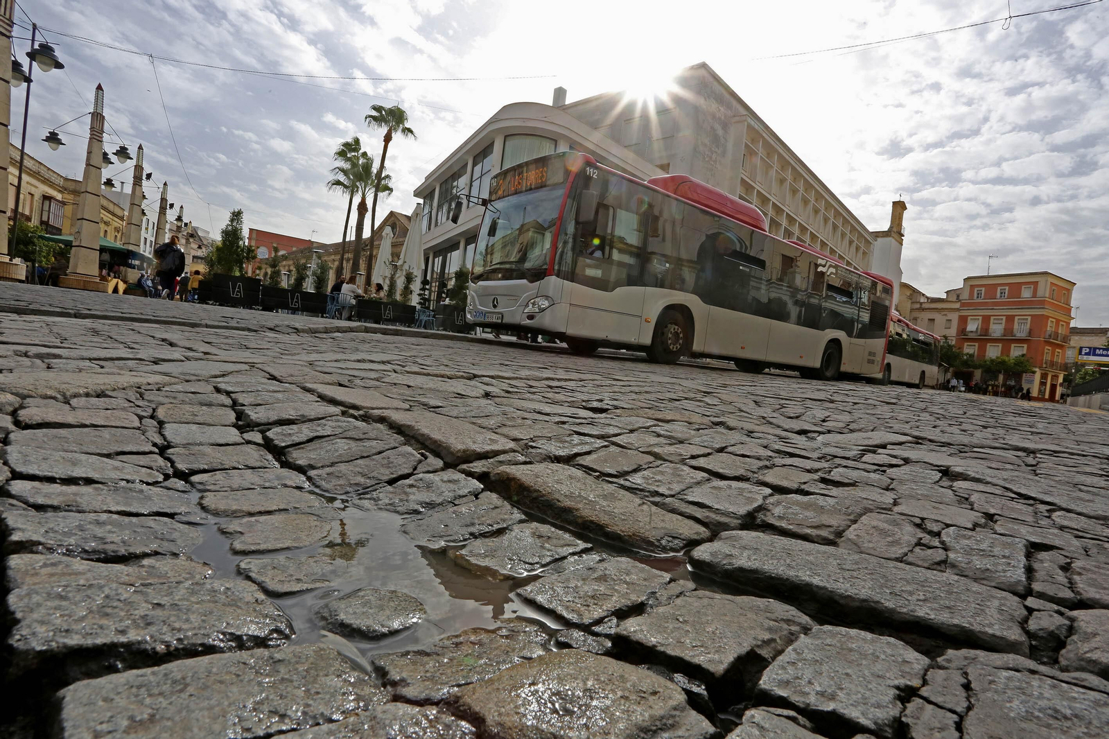La alcaldesa aboga por un acuerdo que ponga fin cuanto antes a las obras de la plaza Esteve, además de Corredera, Santa María y Cerrón.