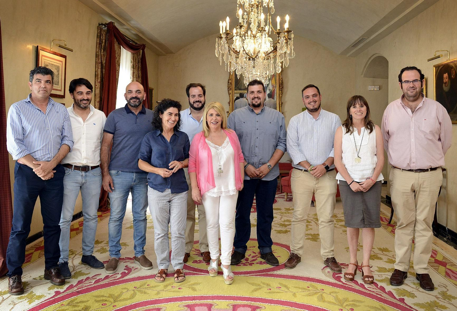 Imagen de los presidentes de las ELA con los representantes del Ayuntamiento de Jerez.