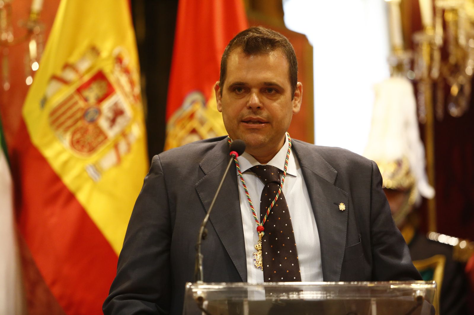 Las imágenes de la jornada de constitución del Ayuntamiento de Granada