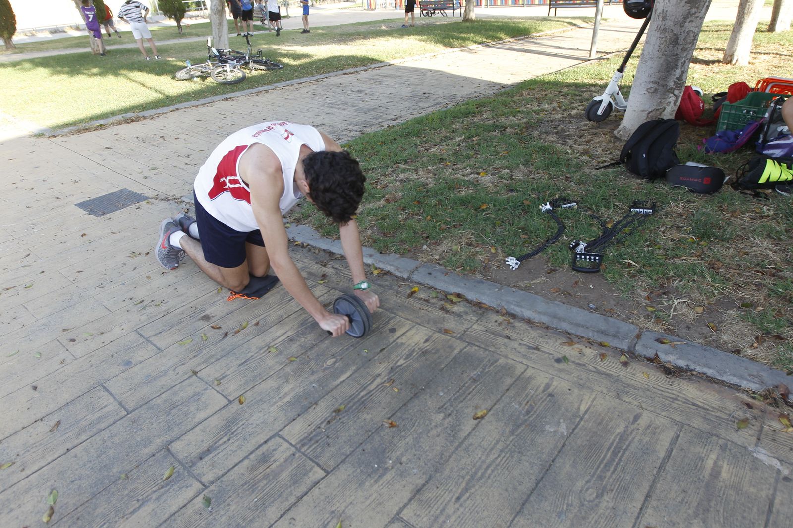 Entrenamiento del CD Atletas de Almería en el parque de Los Molinos
