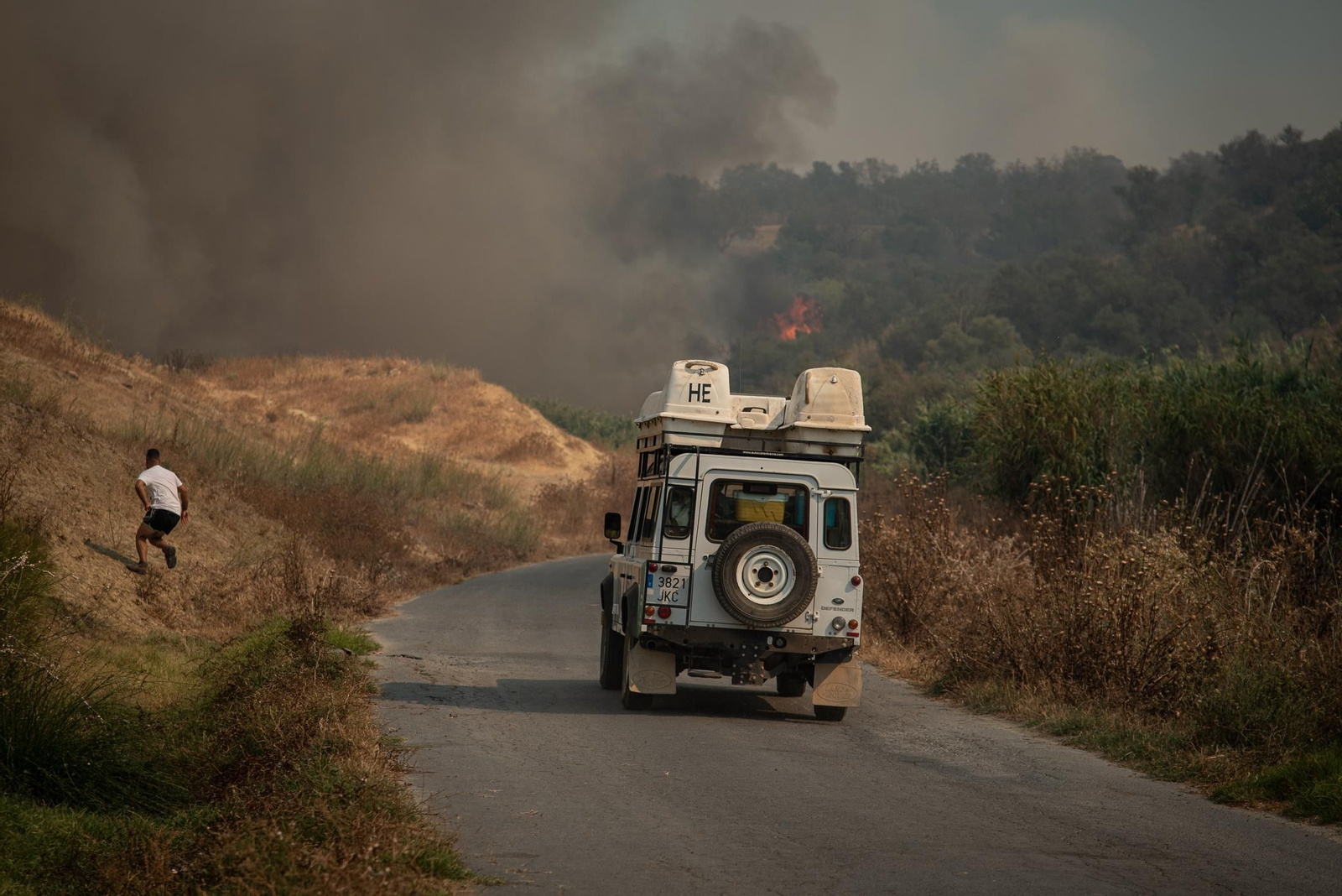 El incendio de Lucena del Puerto en imágenes
