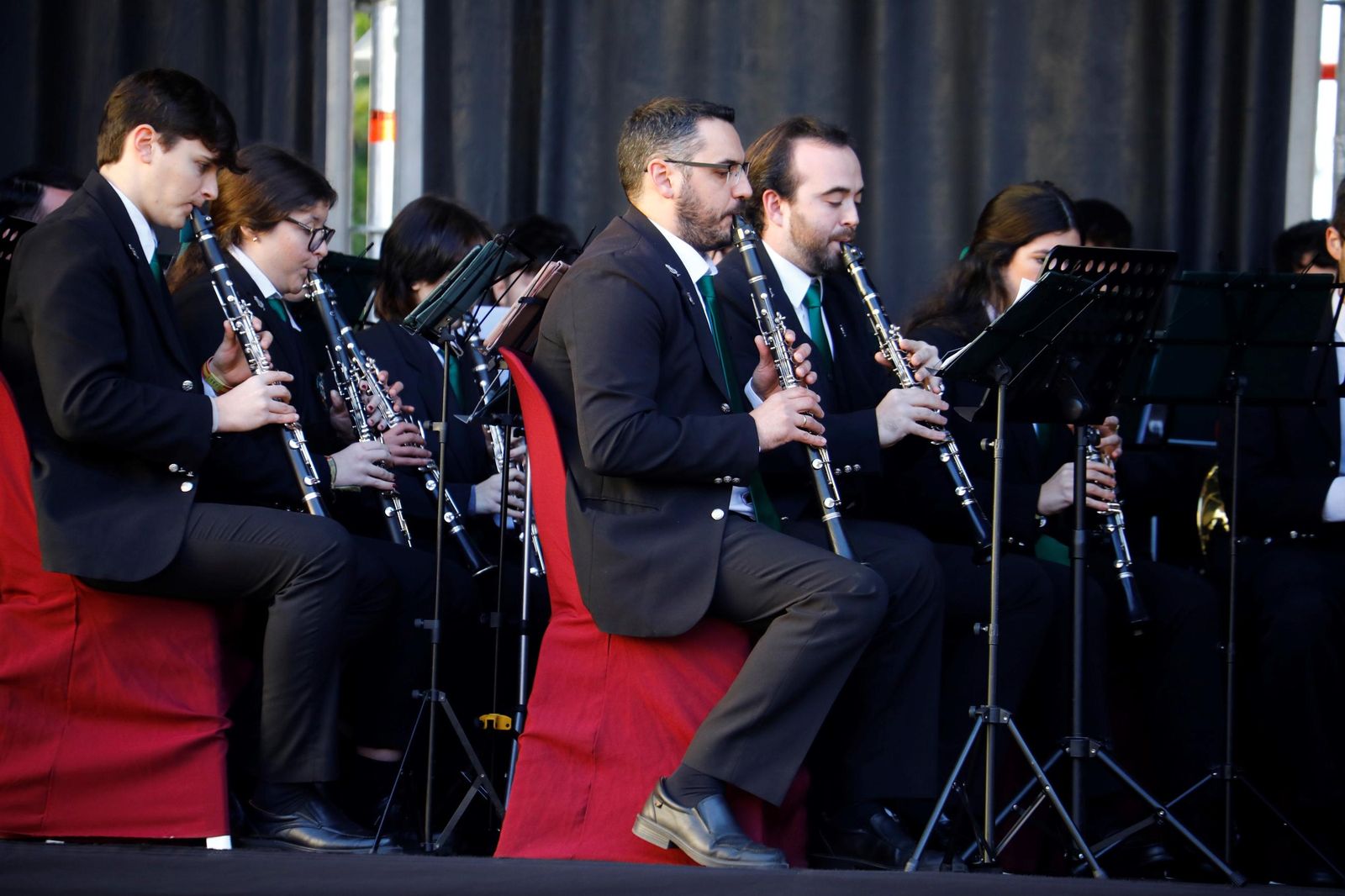 Las imágenes del concierto de la banda de la Esperanza de pasadobles y villancicos en Las Tendillas