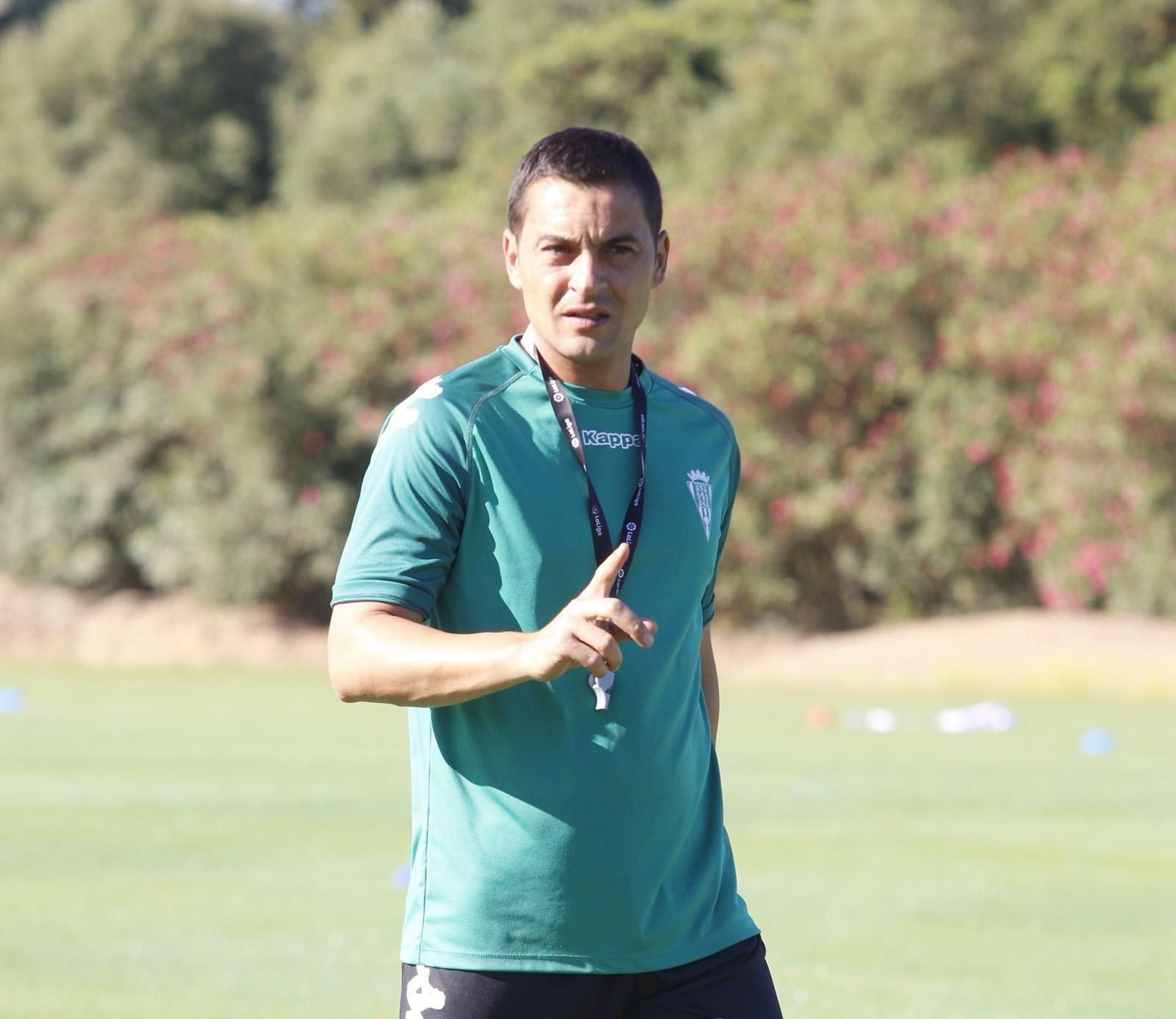 Francisco, durante un entrenamiento con el Córdoba.