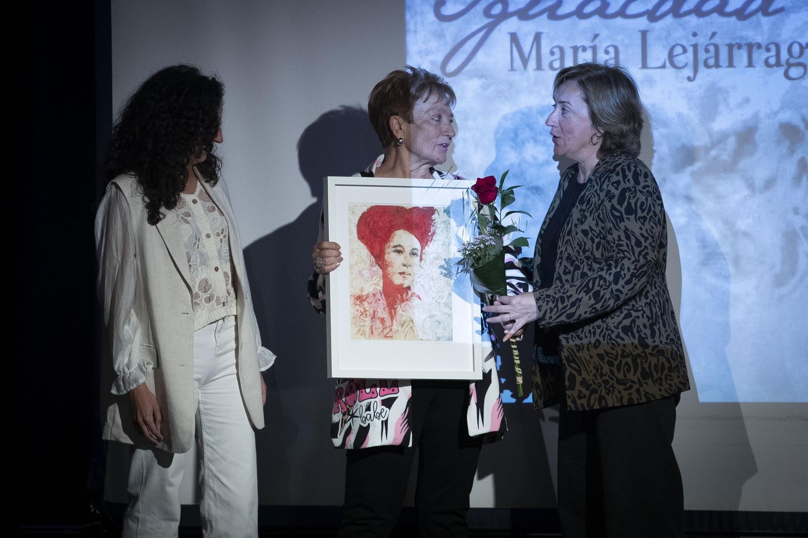 Las mejores imágenes del reconocimiento a nueve mujeres en los Premios María Lejárraga