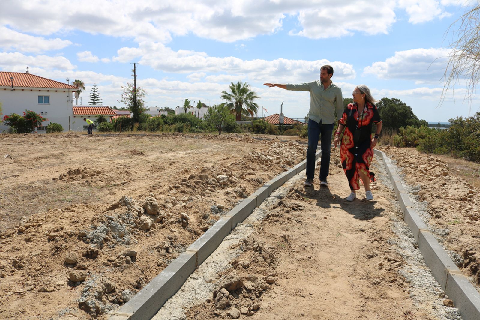 Las obras del mirador se están llevando a cabo.