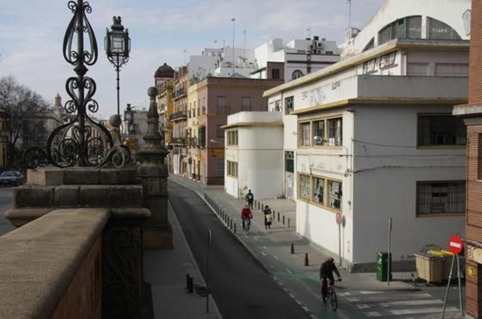 Vista del mercado desde el Puente de los Bomberos.

Foto: B. Vargas