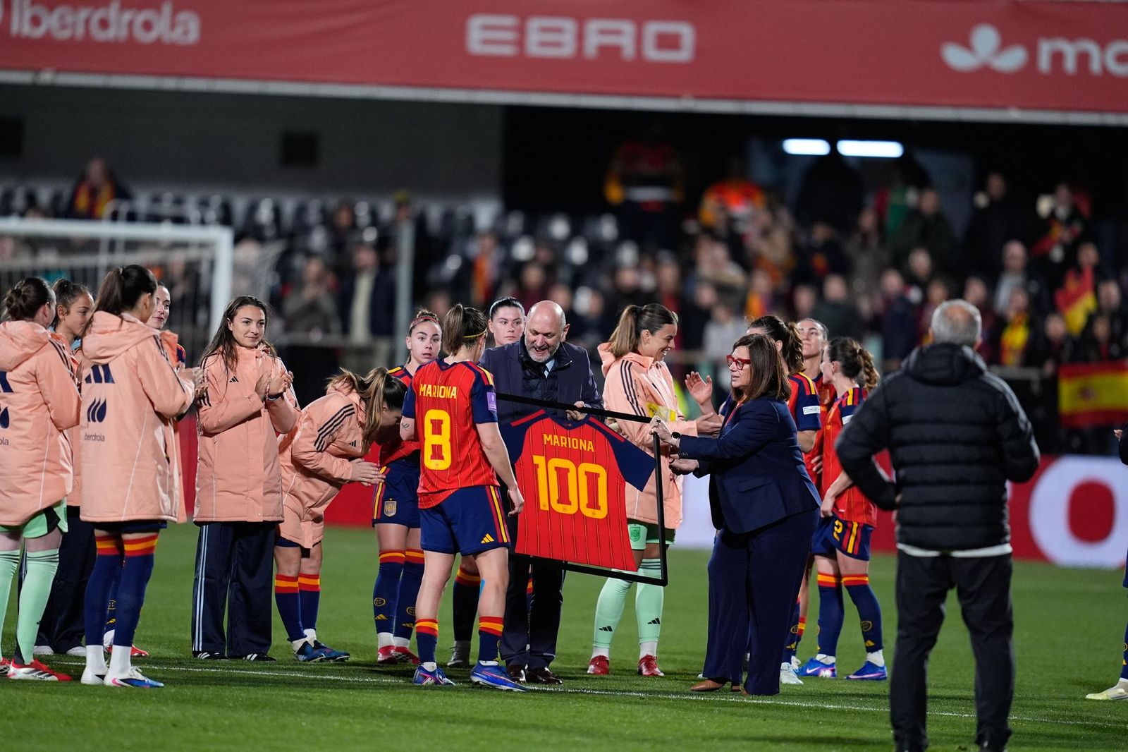 Las fotos del España-Islandia de fútbol femenino