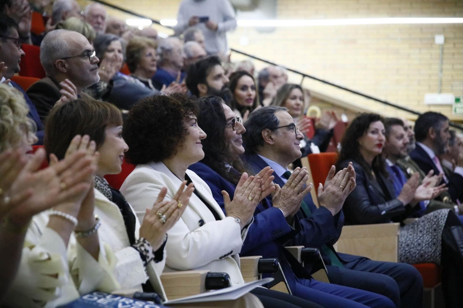 Las imágenes del acto de entrega de la Medalla de Oro a José Fernández Torres Tomatito, en la Universidad de Almería