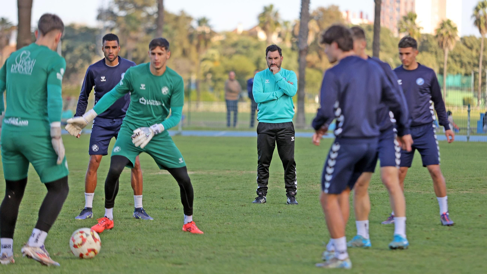 Primer entrenamiento de Antonio Fernández Rivadulla al mando del Xerez DFC