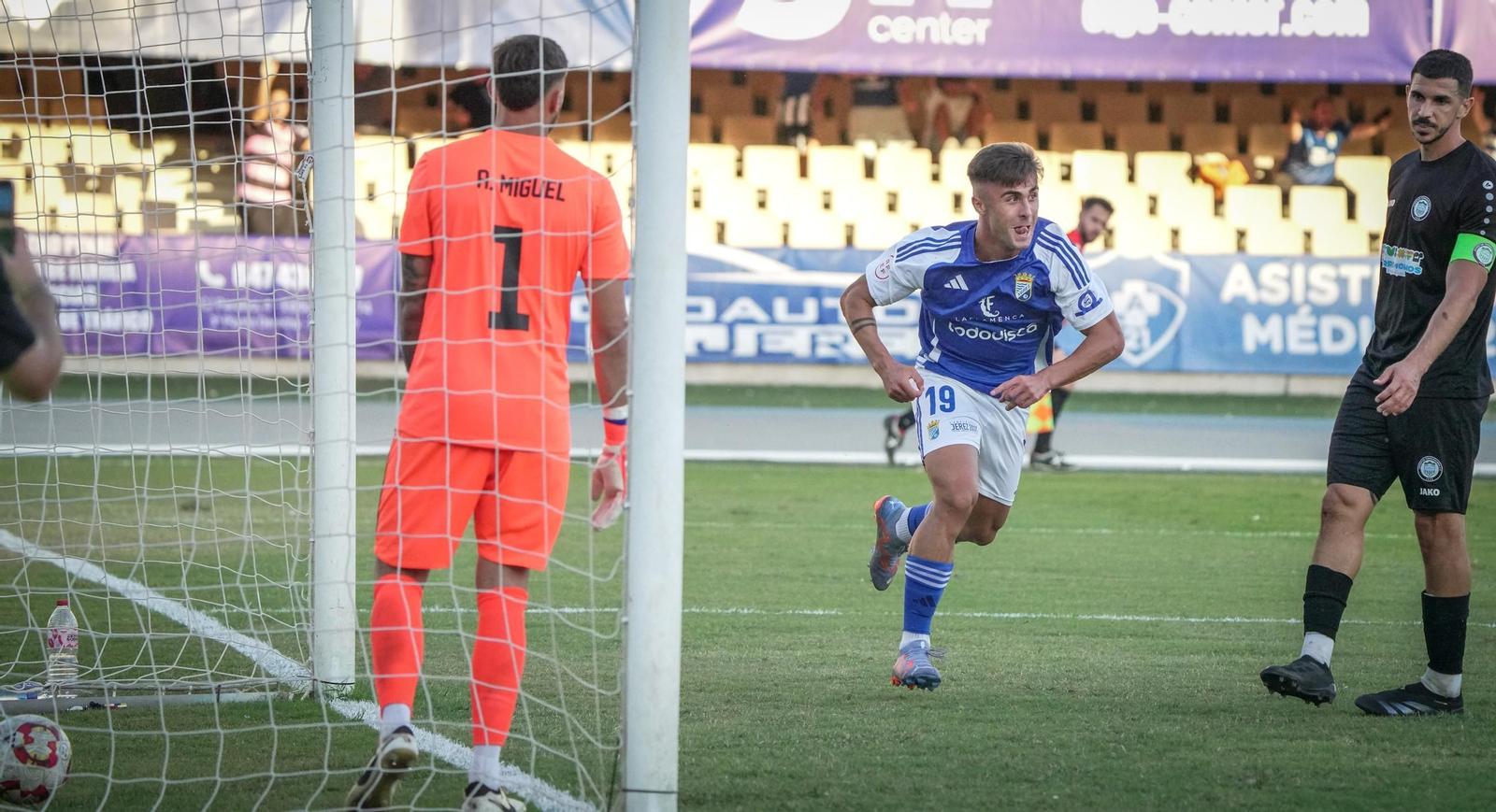 Imágenes del partido del Xerez CD - Torremolinos