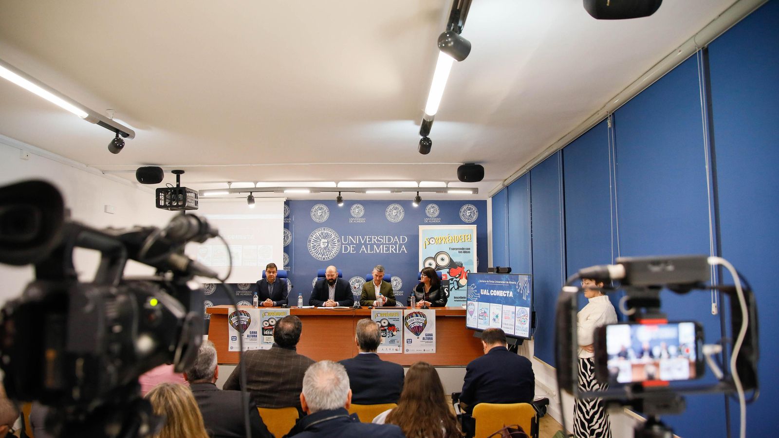 La puesta de largo de UAL-Conecta ha despertado una gran expectación.