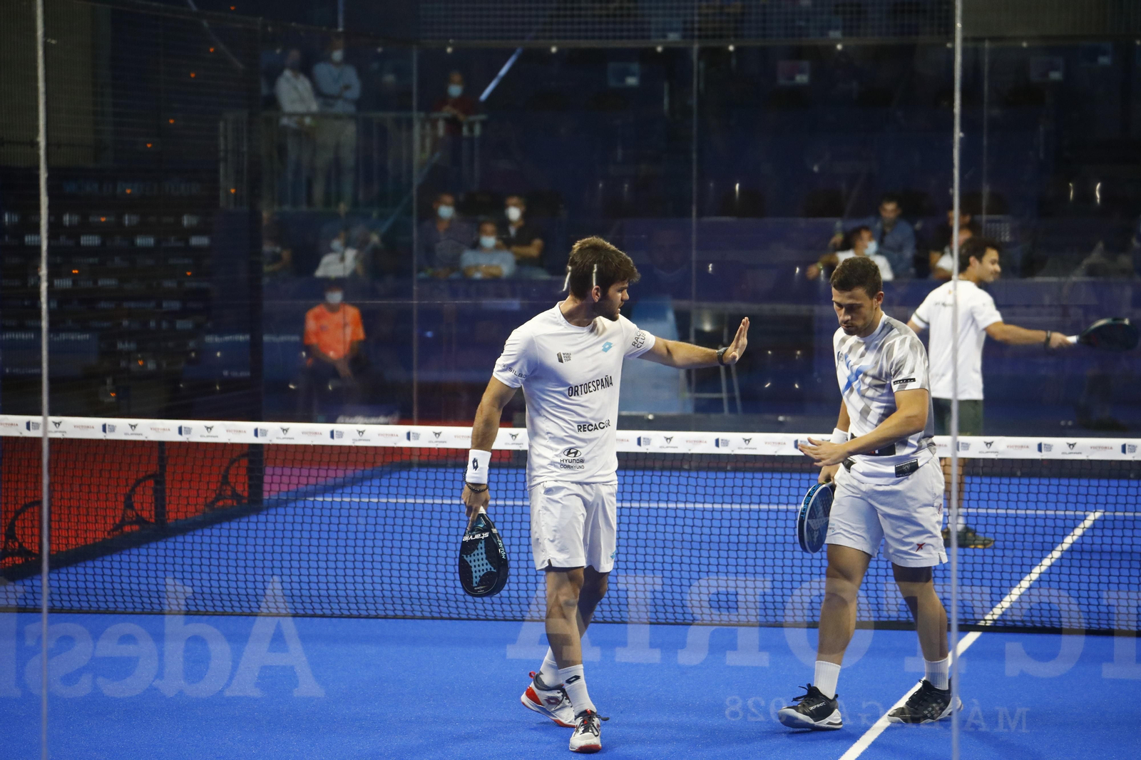 La cara y la cruz de Javi Garrido y Xisco Gil en el World Padel Tour de Córdoba, en imágenes