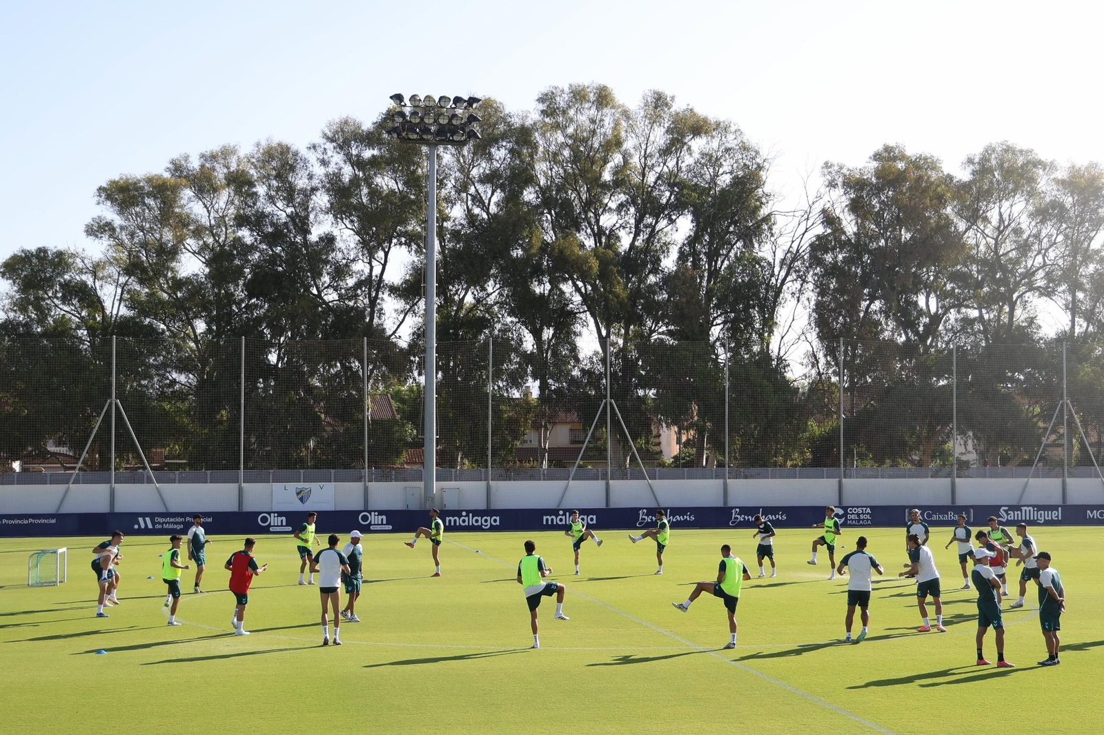 El Málaga CF se muda a la Ciudad Deportiva sin Eneko Jauregi