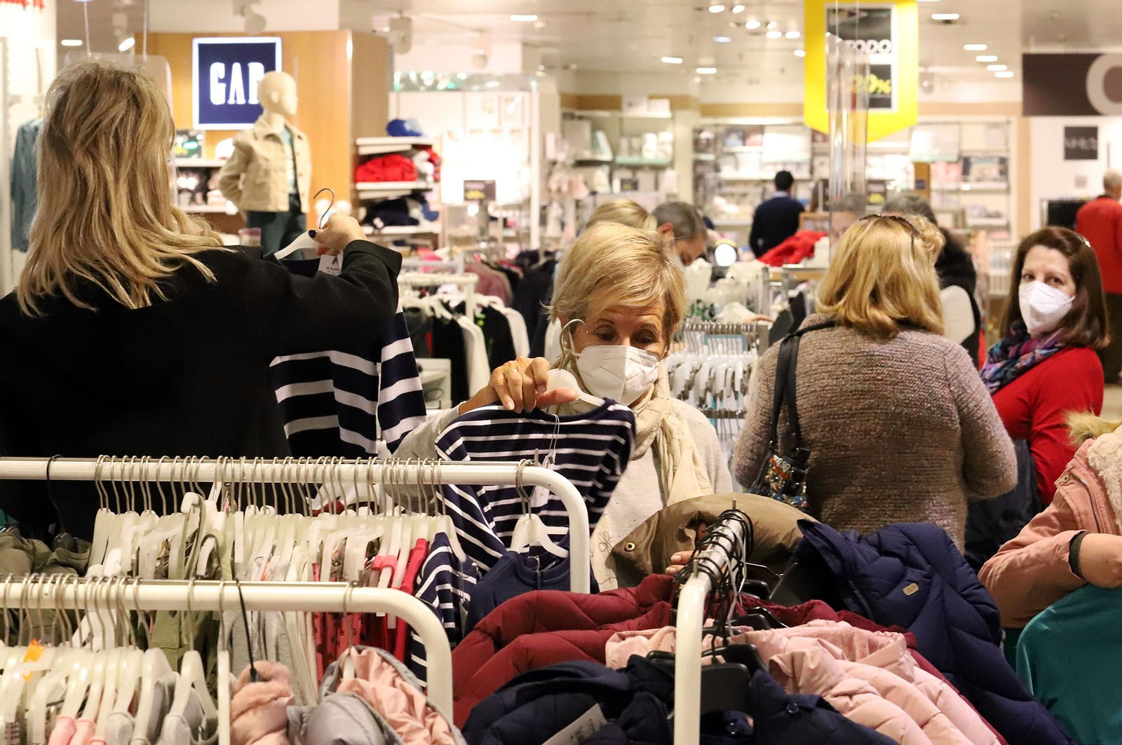 Imágenes del "Black Friday" en el Corte Inglés Imágenes del "Black Friday" en el Corte Inglés