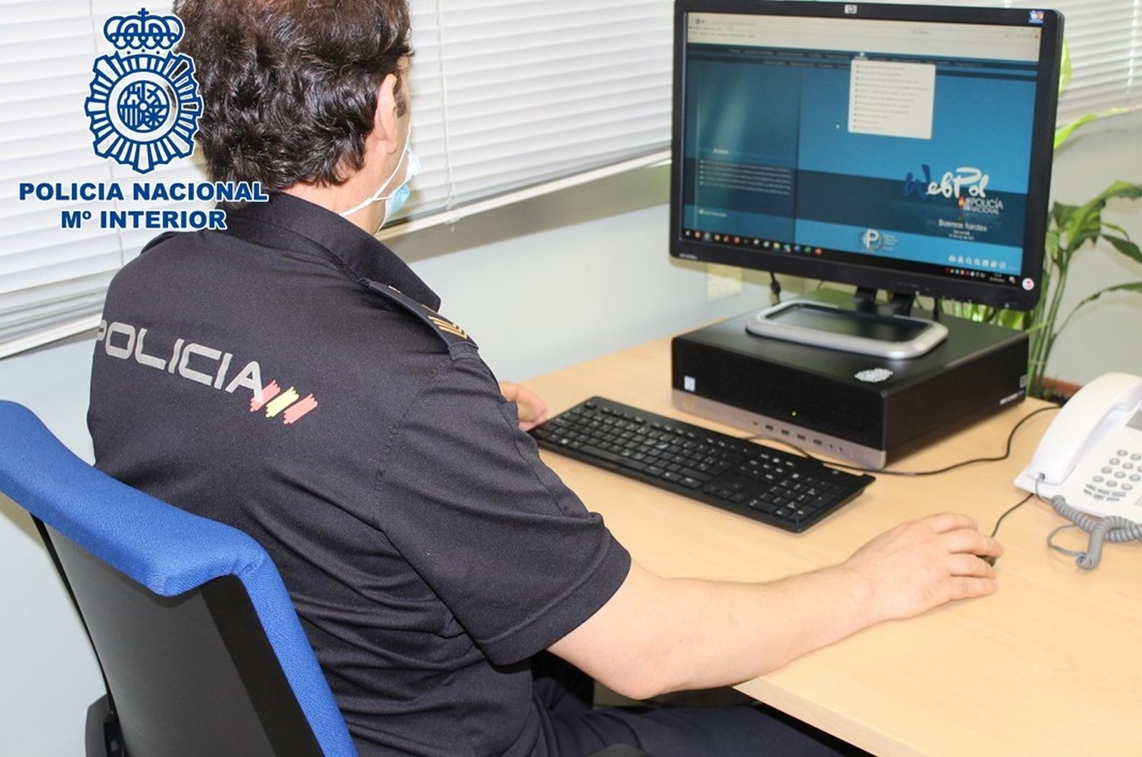 Agente de la Policía Nacional.