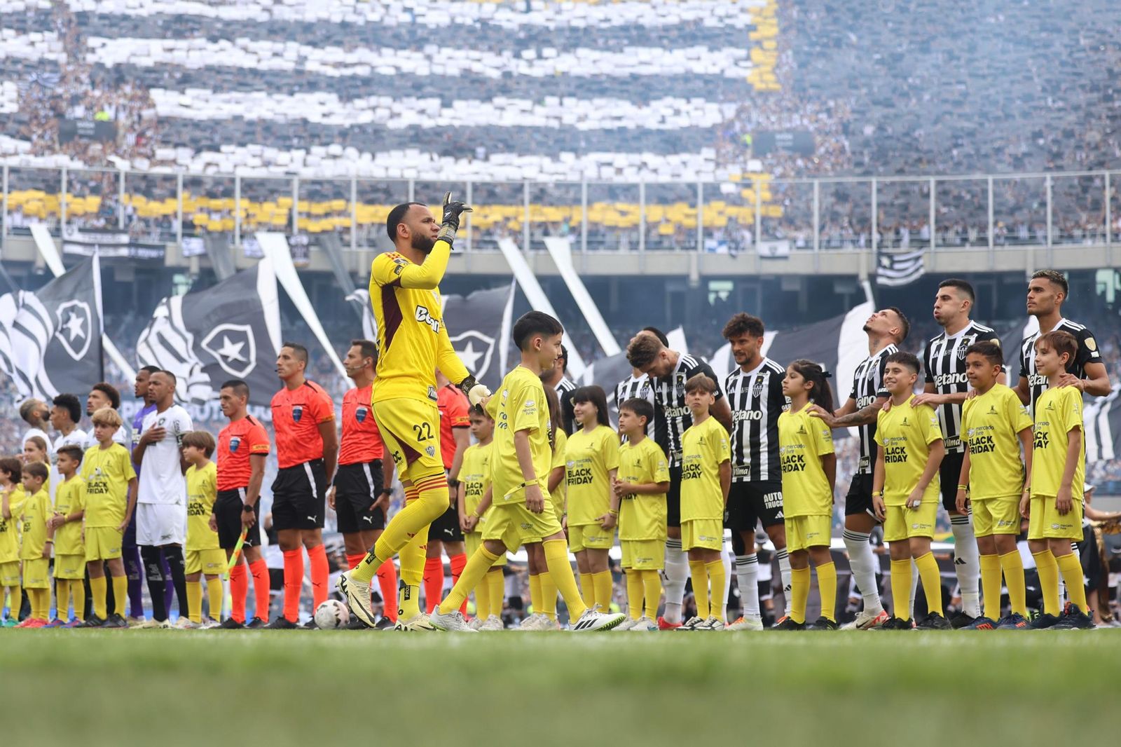 Las fotos de una final de la Libertadores histórica; Botafogo, campeón con 10, ante Atlético Mineiro