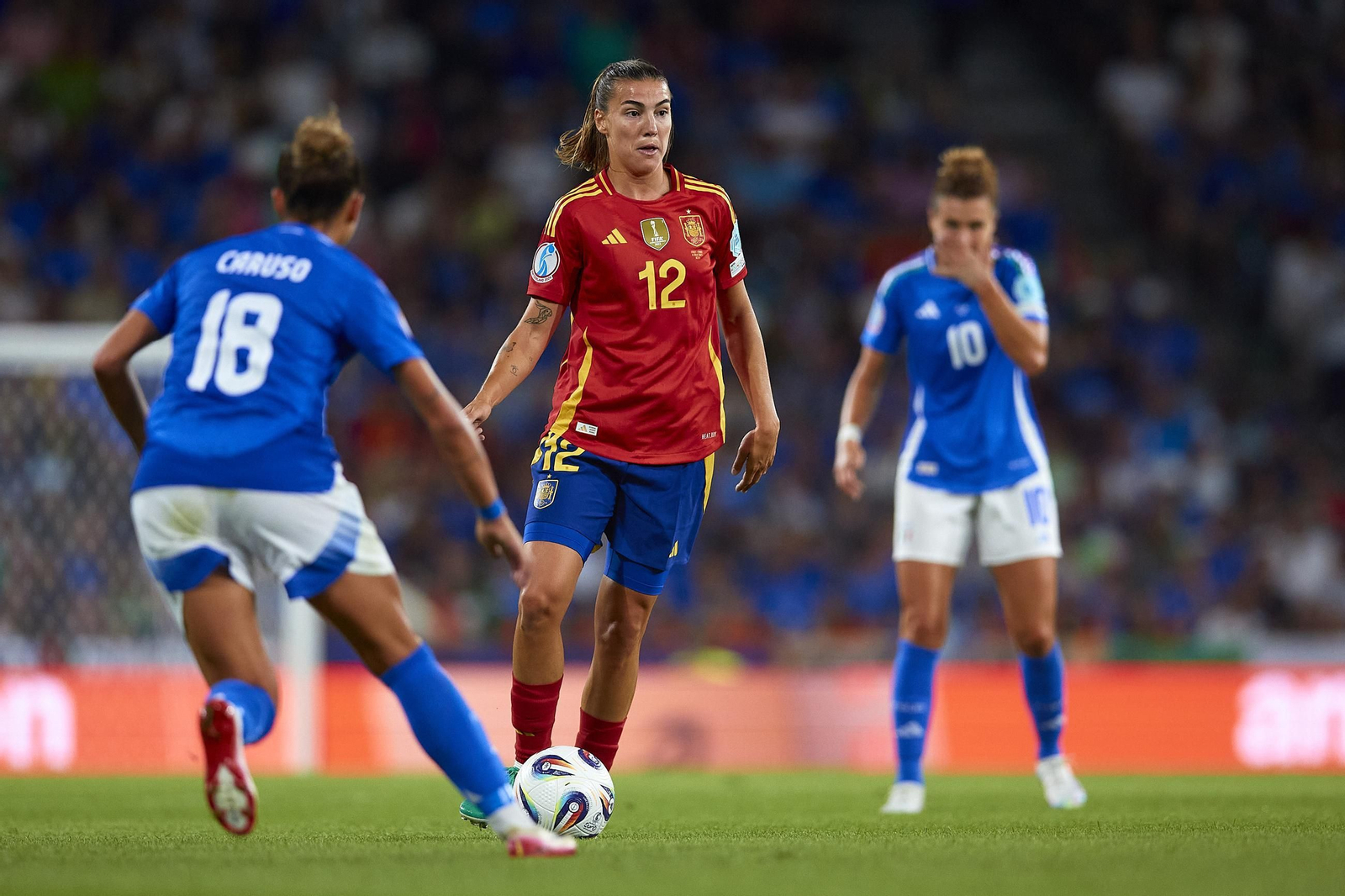Las fotos del Italia - España de la Eurocopa femenina