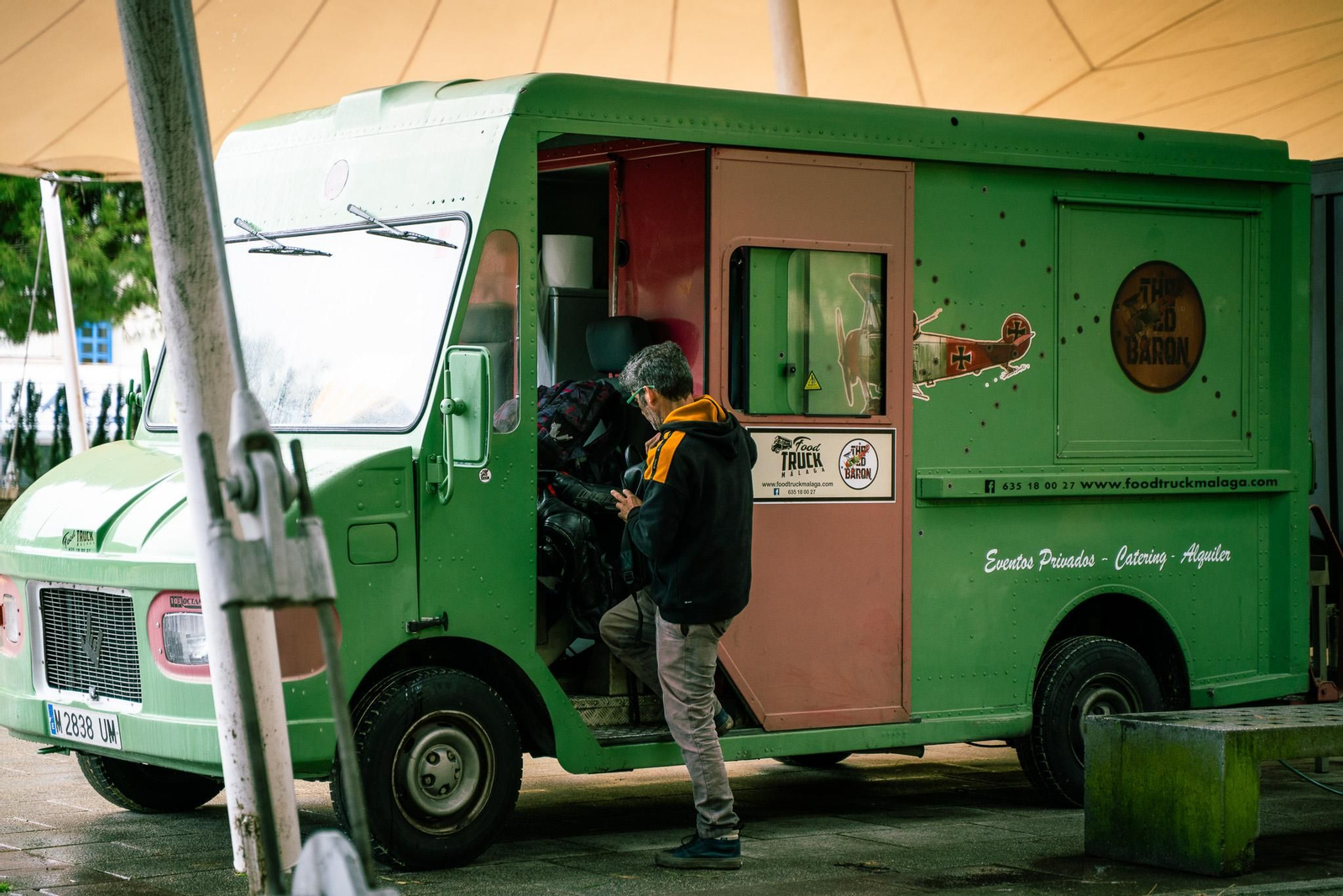 Imágenes del viernes 4 de abril en Huelva