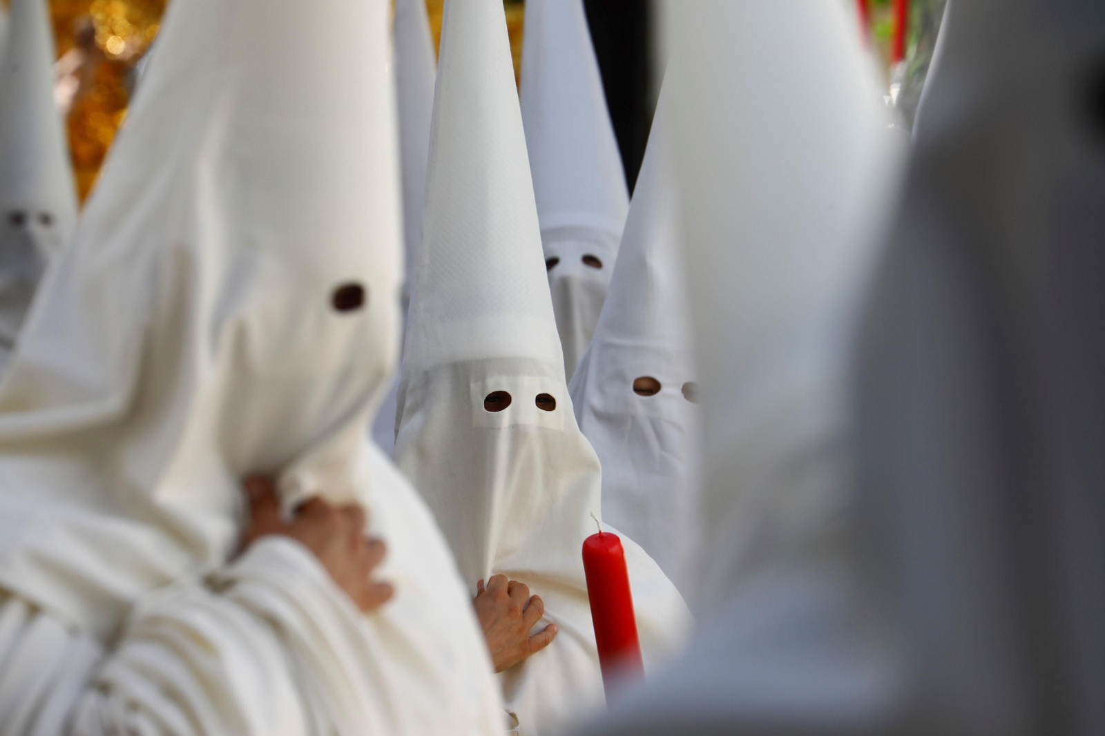 Lunes Santo en Córdoba: la procesión de la Merced, en imágenes