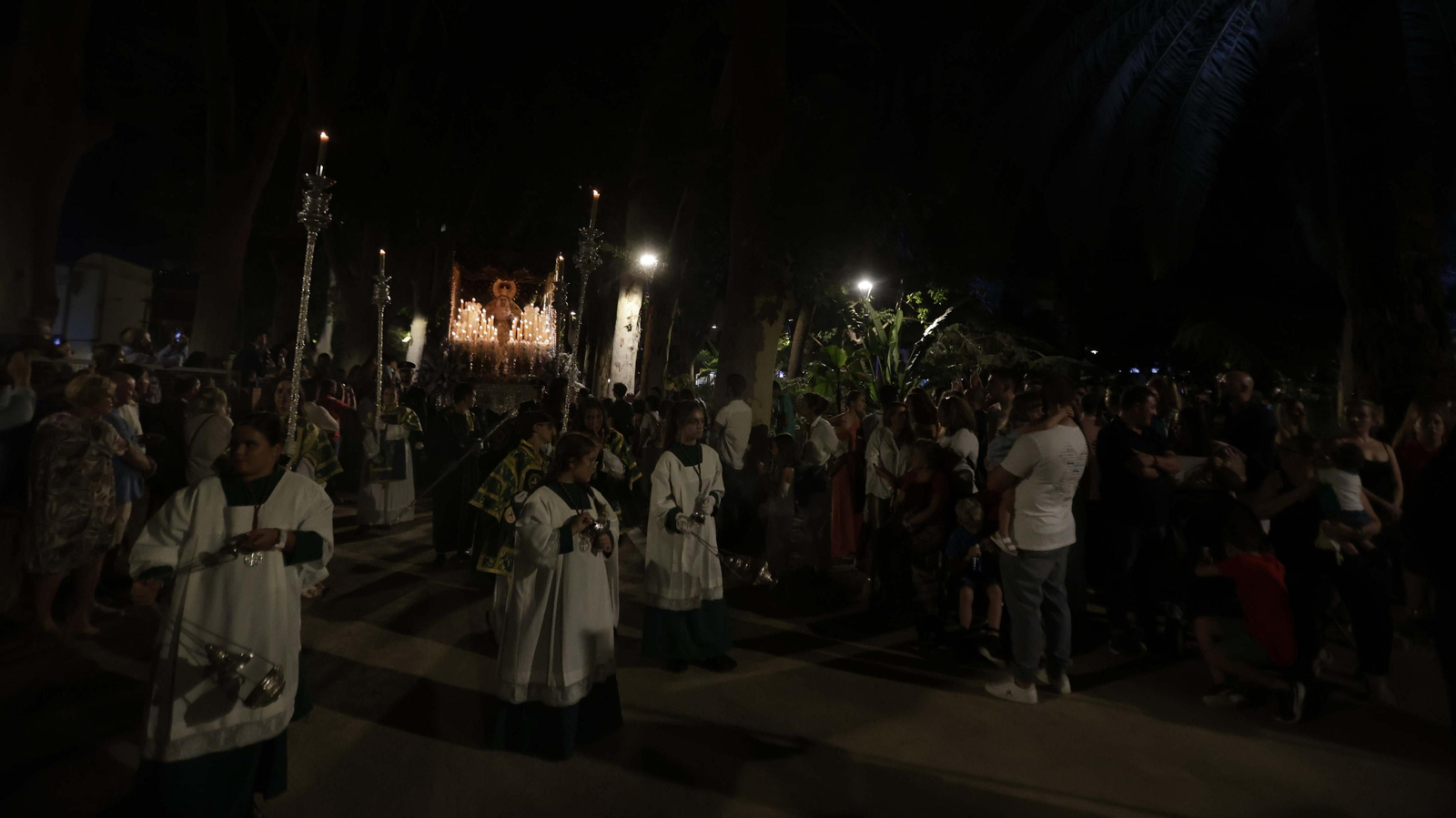 La Magna Mariana de Algeciras por el Parque María Cristina, en imágenes