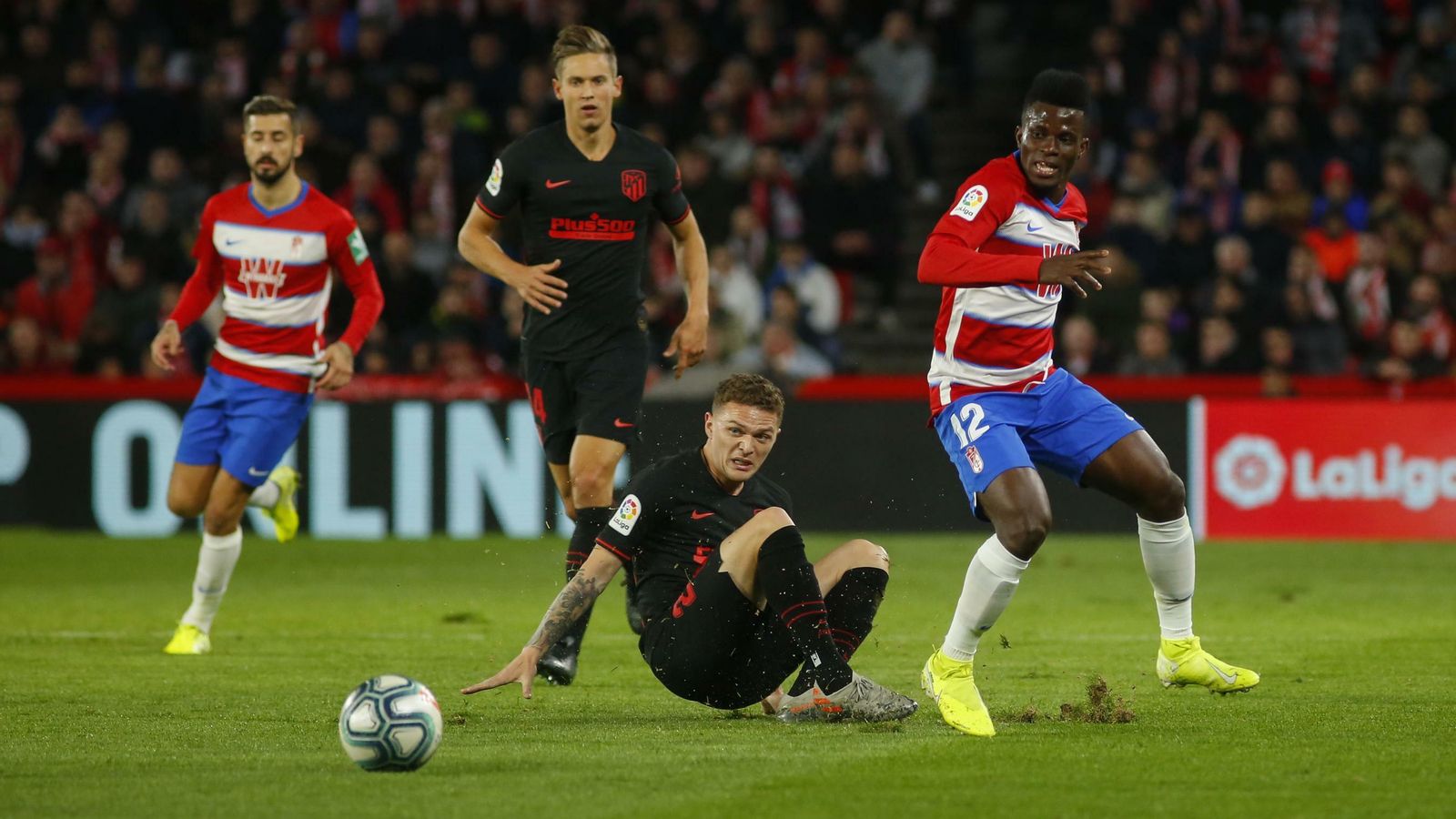 El último choque liguero de Azeez fue ante el Atlético de Madrid