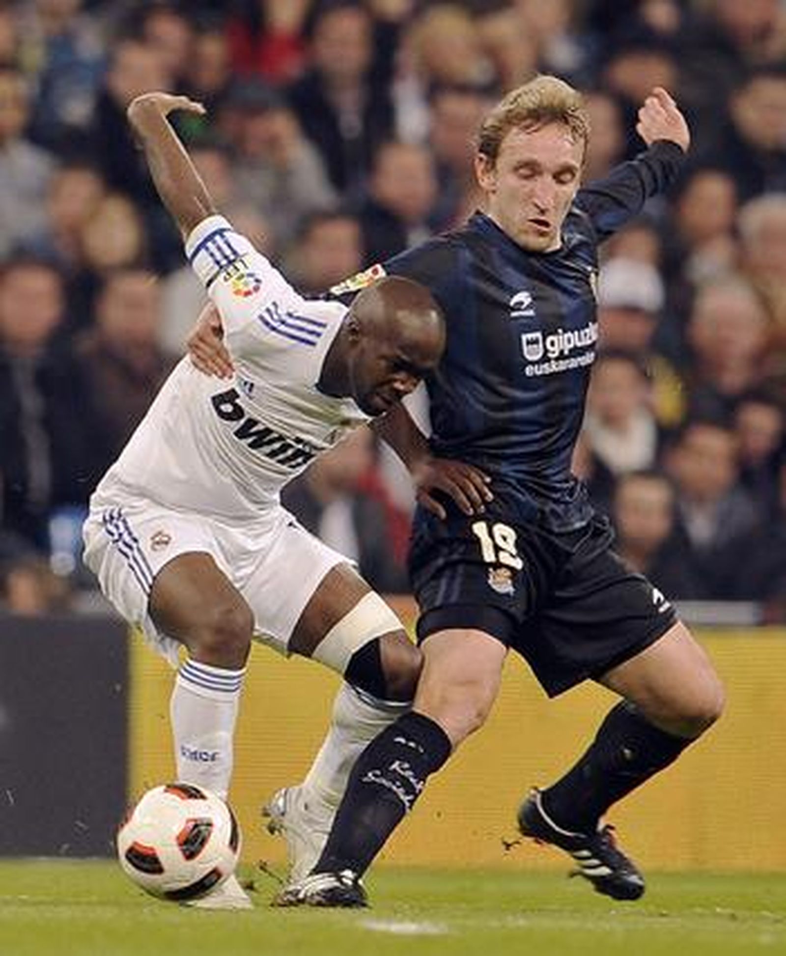El Real Madrid recupera su mejor versión y vence a la Real Sociedad.

Foto: AFP/ Reuters/ EFE