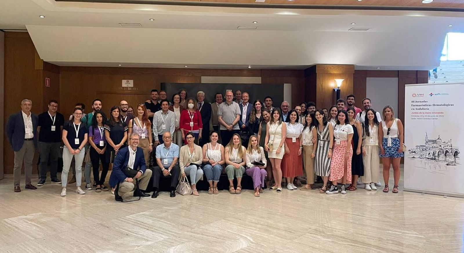 Foto de familia durante las terceras Jornadas Farmacéuticas-Hematológicas en Andalucía. Foto de familia durante las terceras Jornadas Farmacéuticas-Hematológicas en Andalucía.