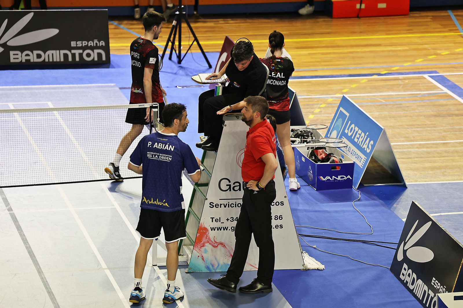 Imágenes de la final de liga de bádminton entre el IES La Orden y La RInconada