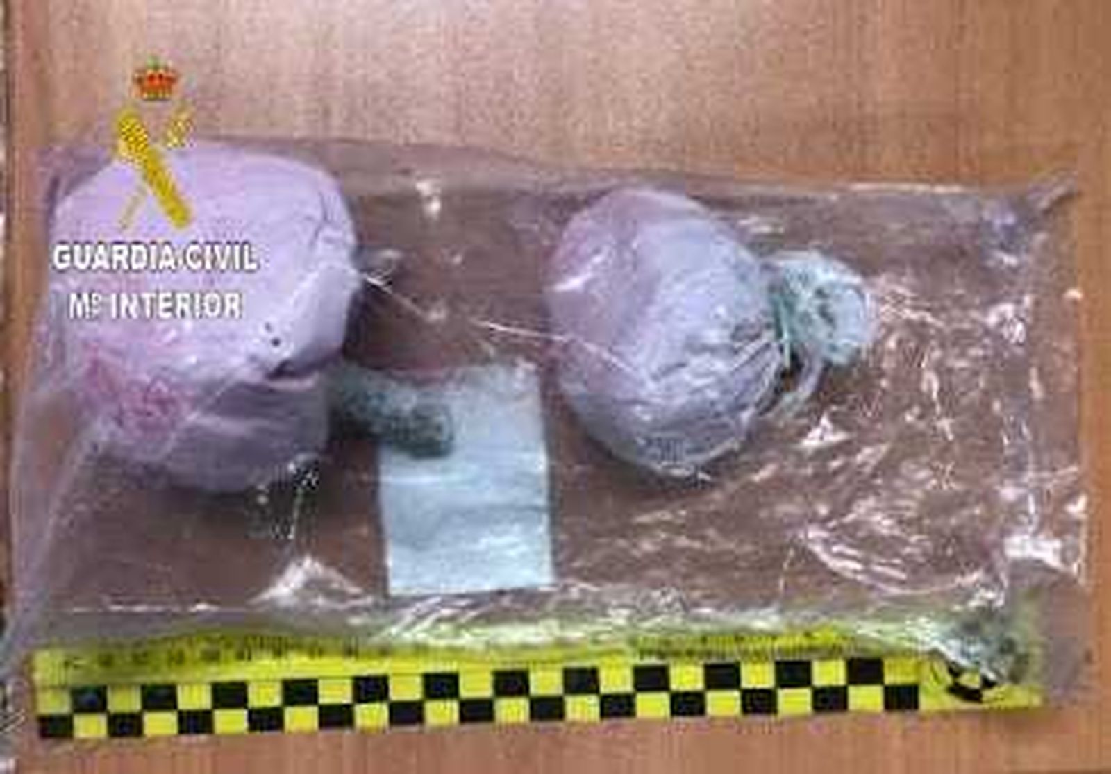 Dos detenidos tras arrojar una bolsa con cocaína rosa durante un control de tráfico en Sevilla