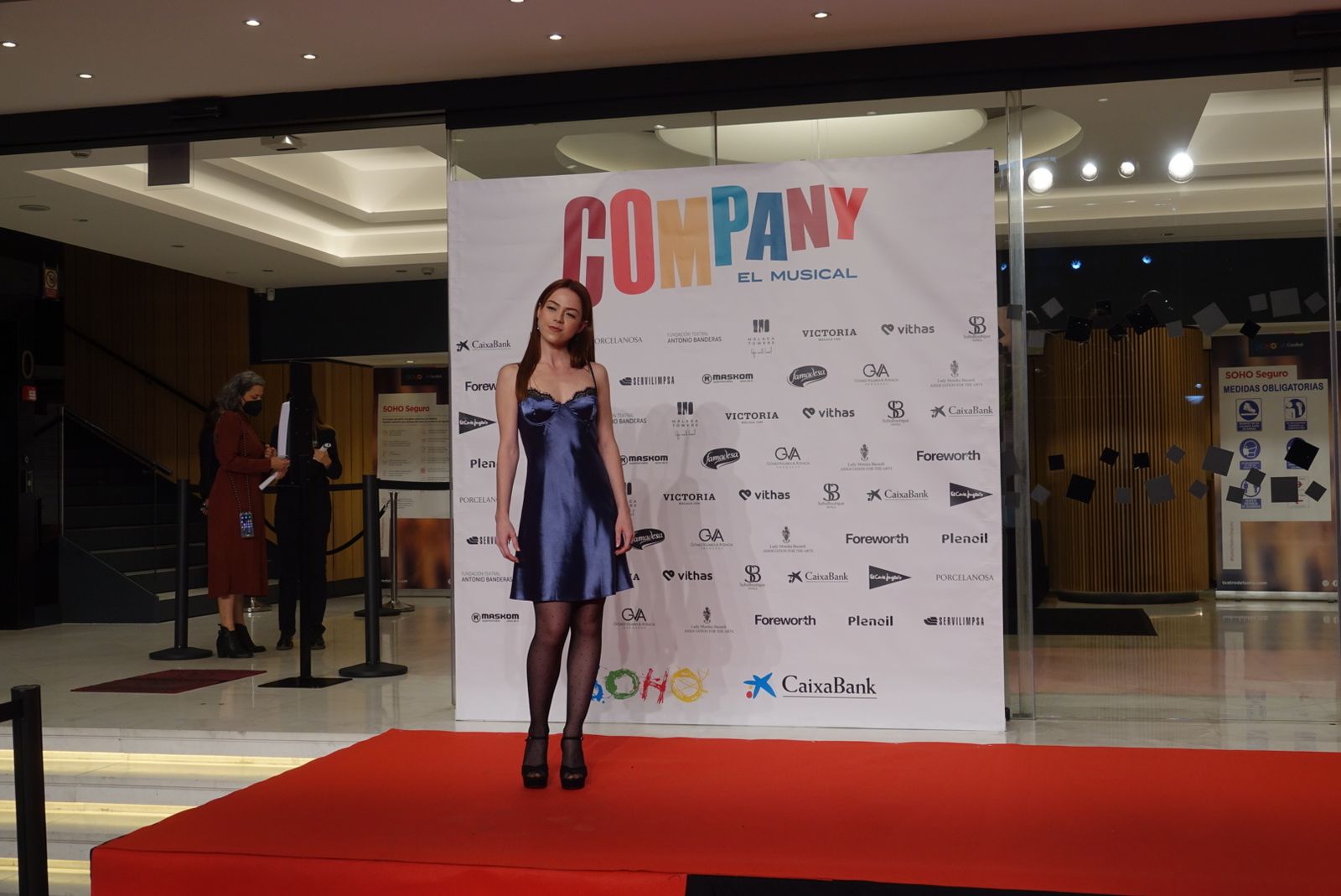 Las fotos de la alfombra roja por el estreno de 'Company' con Banderas en el Teatro del Soho