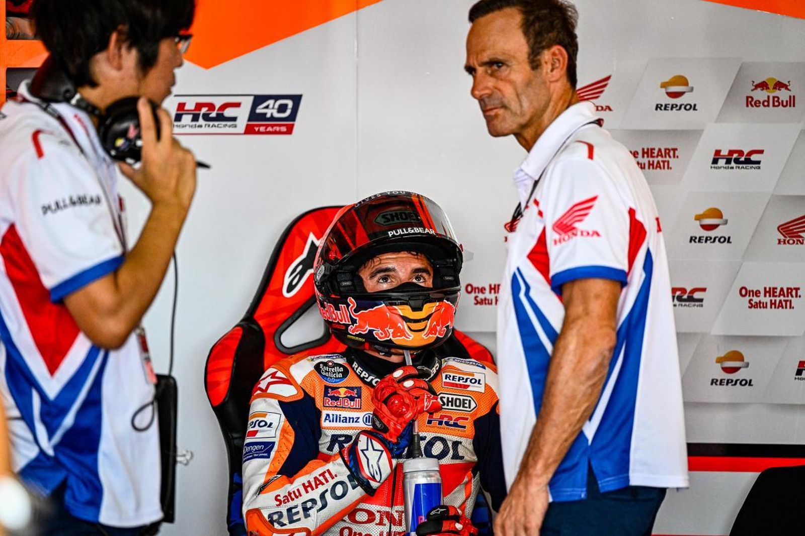 Alberto Puig, sobre la lesión de Márquez: “Contábamos con él, pero no está listo”