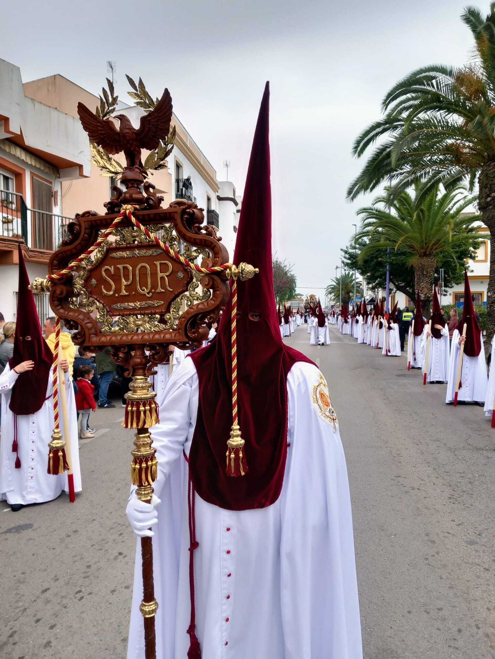 Todas las imágenes de la Virgen de Afligidos restaurada y del martes santo en Chiclana