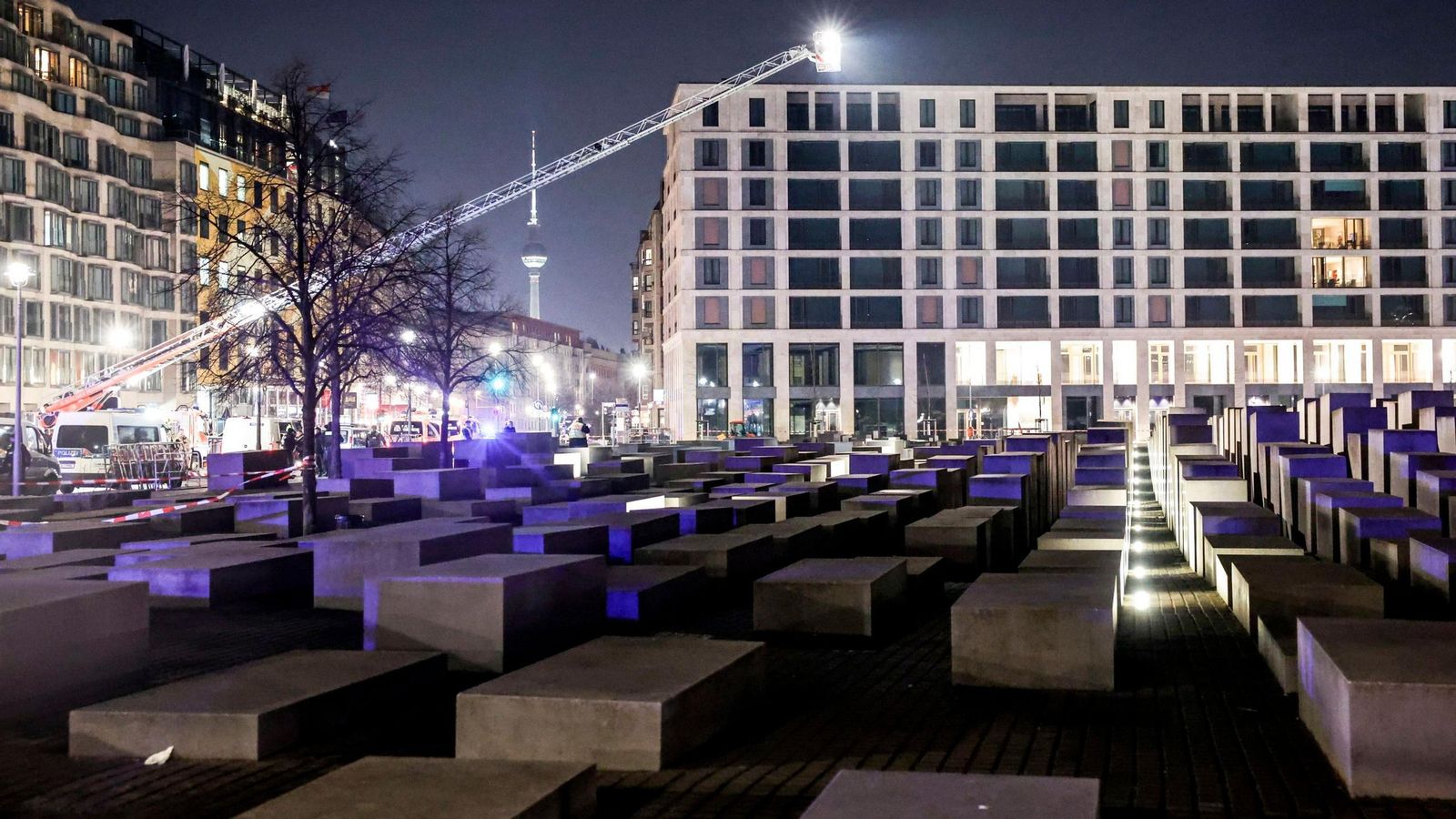 Dispositivo policial en el Memorial a las Víctimas del Holocausto en Berlín.