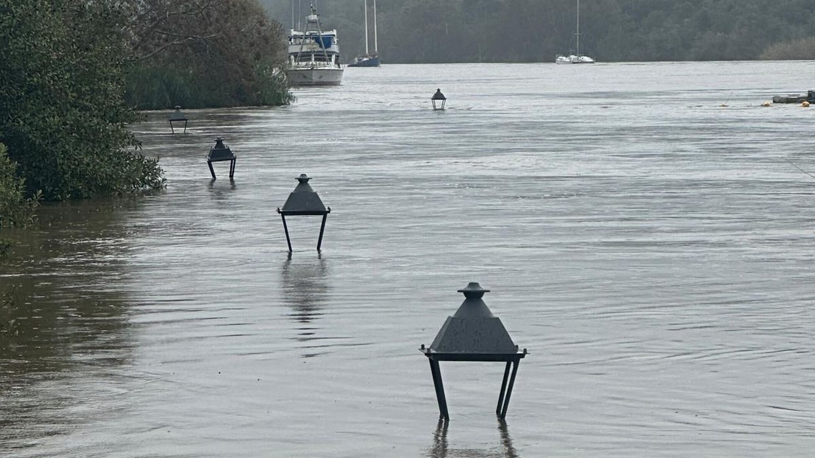 Leonardo haciendo estragos en Sanlúcar.