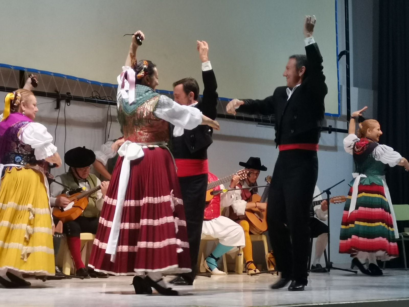 Fandanguillos, soleares y parrales animan a los reos de ‘El Acebuche’