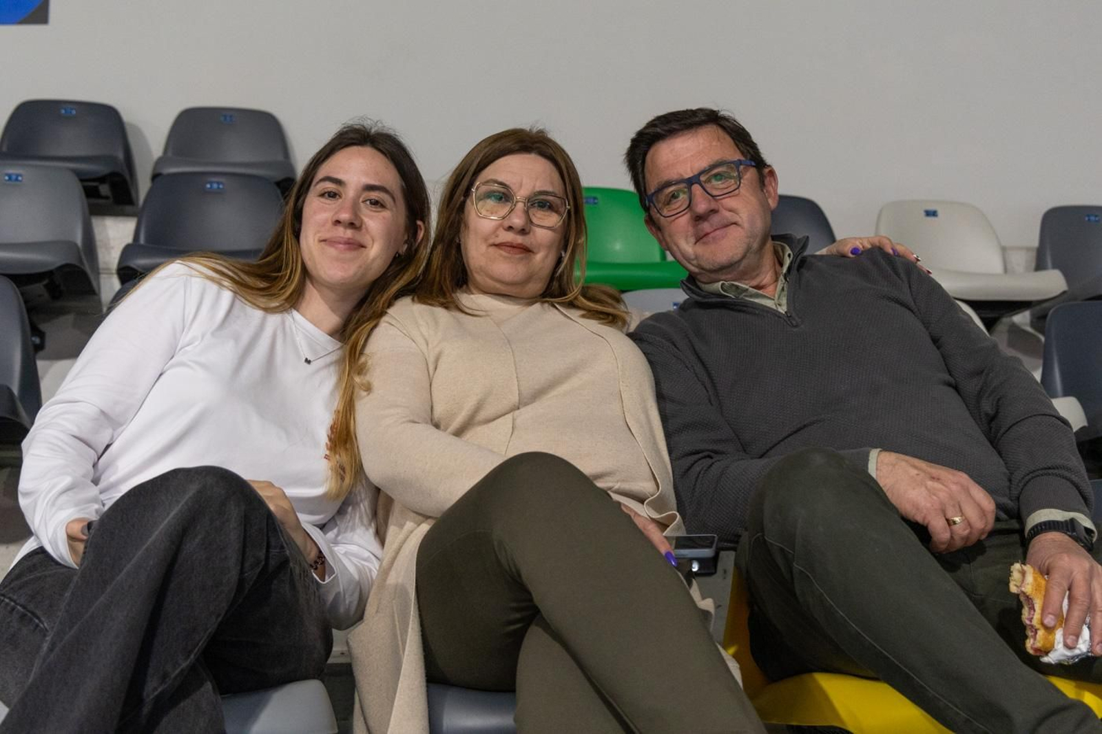 En imágenes: la afición y mejores jugadas del Jaén FS - Jimbee Cartagena