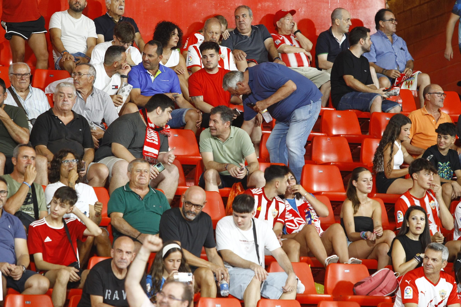El partido U.D. Almería-Sporting de Gijón, en imágenes