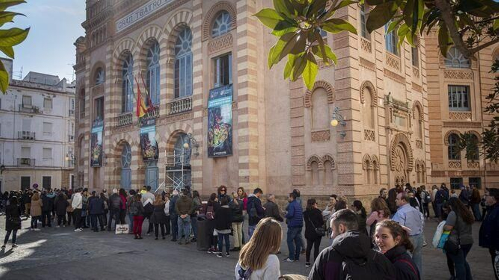 Colas el pasado mes de febrero para adquirir las entradas.