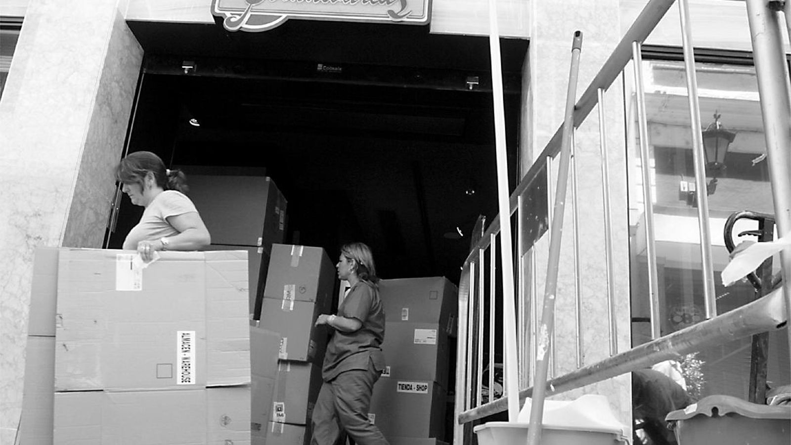 Stradivarius, el día antes de la inauguración, en 2008.