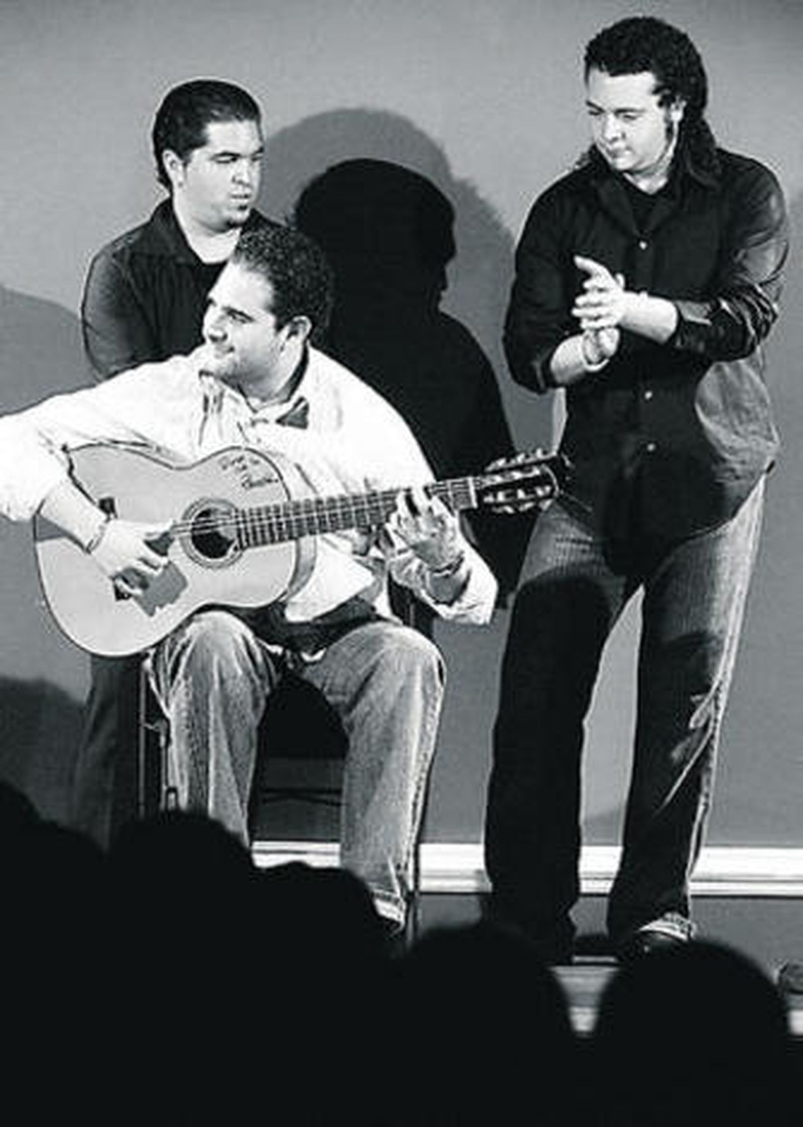 El joven tocaor, fotografiado en un momento de un recital.