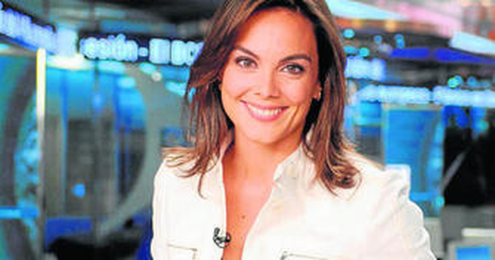 Mónica Carrillo presenta todas las noches junto a Matías Prats el informativo de Antena 3.