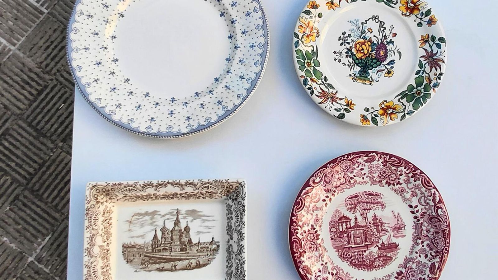 La colección de La Cartuja Pickman de Encarnación, una de las afectadas por su cierre