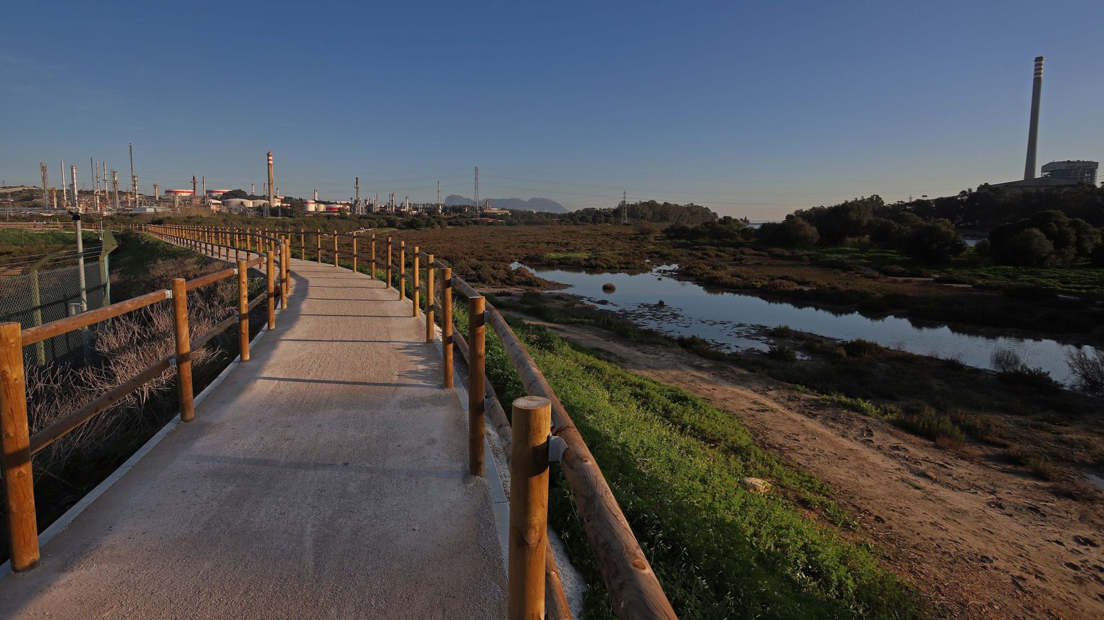 Sendero del arroyo de la Madre Vieja en San Roque
