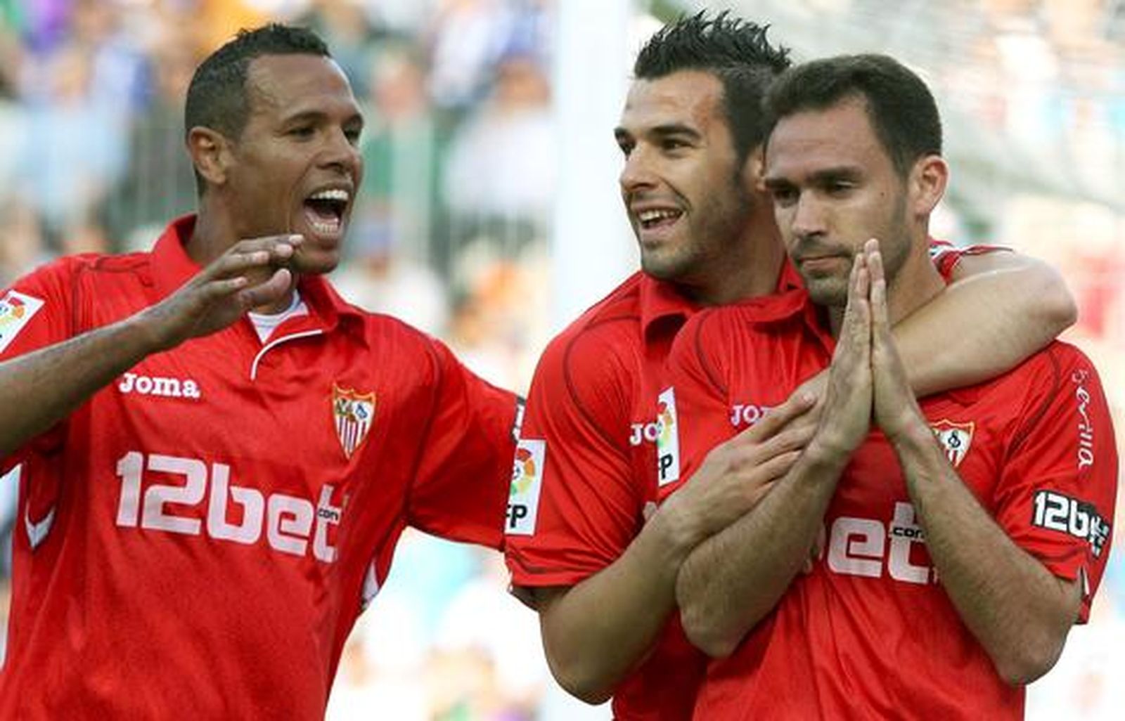 El Sevilla se lleva el derbi andaluz ante el Málaga en la Rosaleda. / EFE