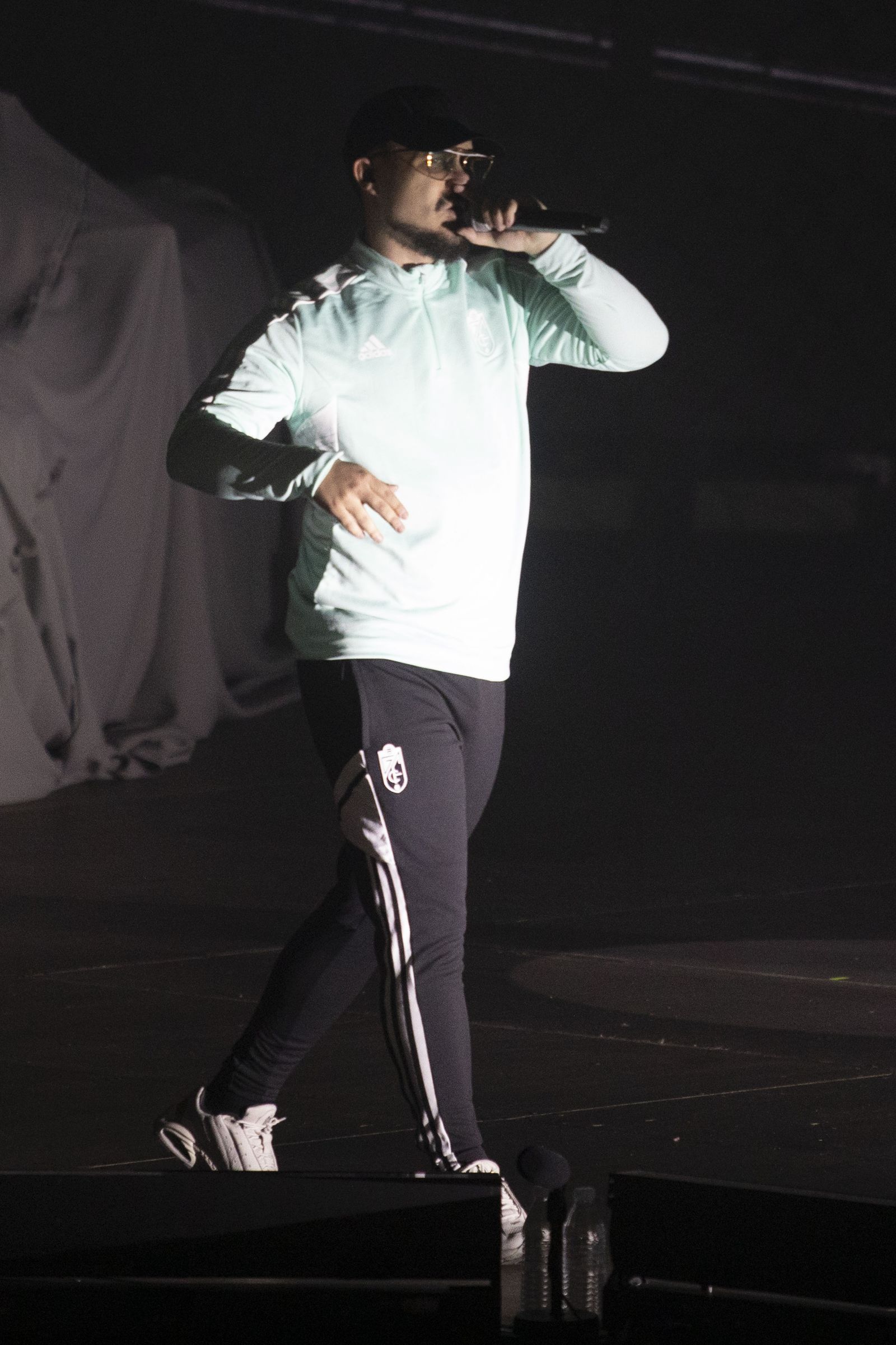 El Palacio estalla al son de Dellafuente, en imágenes