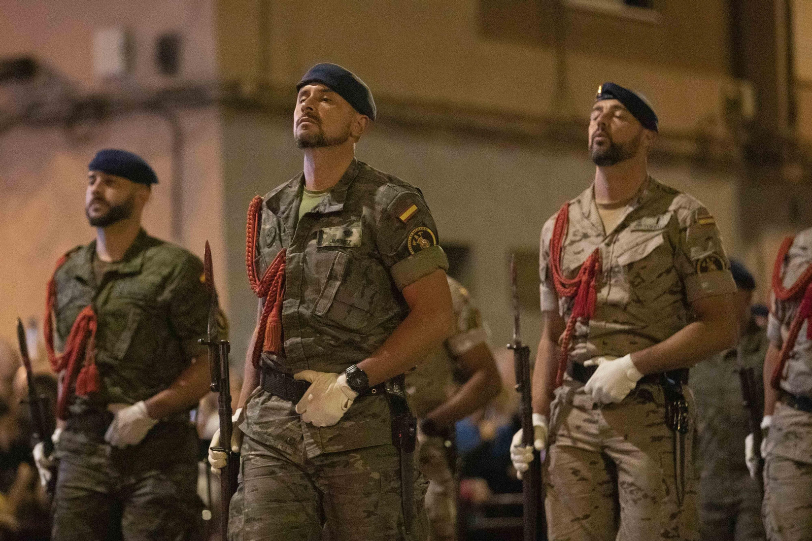 Las Fuerzas Armadas ensayan el desfile por las calles de Granada
