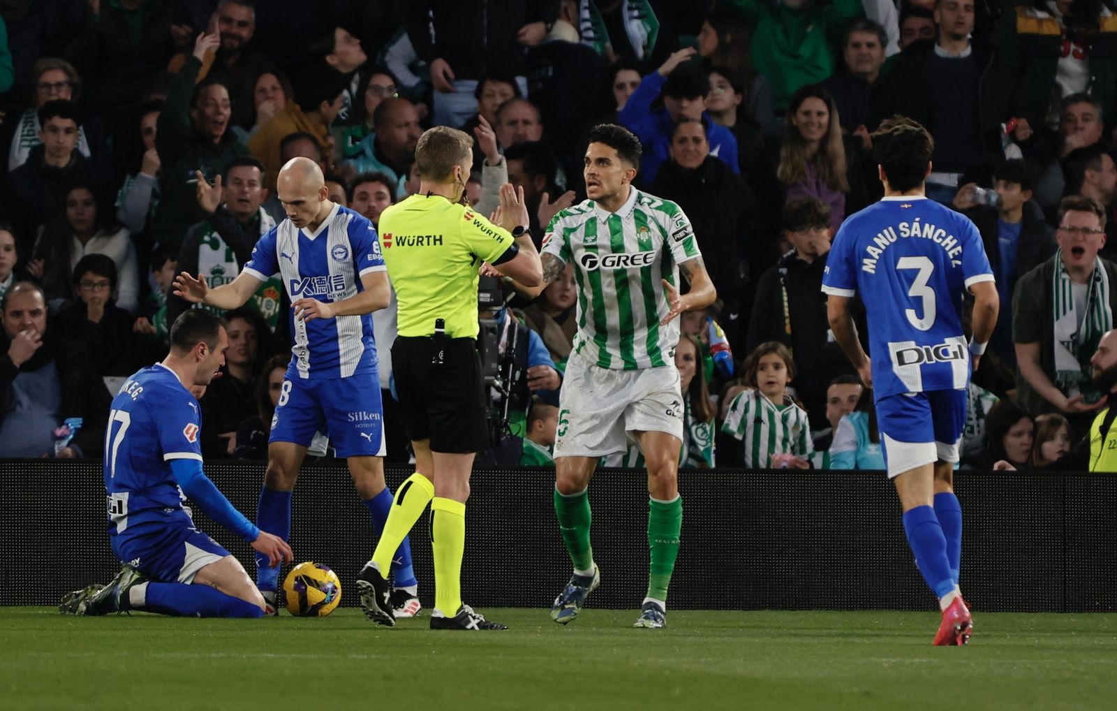 Las imágenes del Betis - Alavés