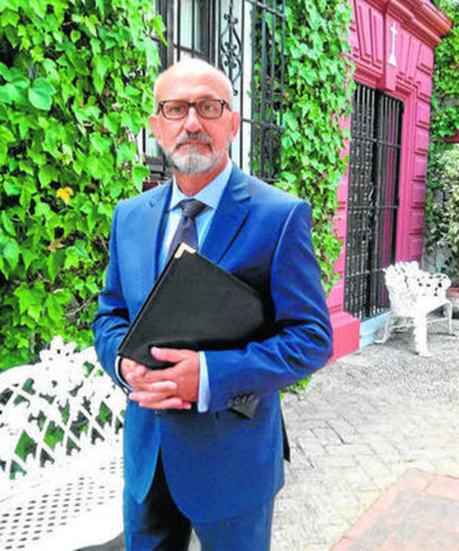 Juan Gómez Fernández, autor del libro.